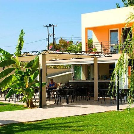 Alfa Hotel Apartments Jeráni Haníon Kültér fotó
