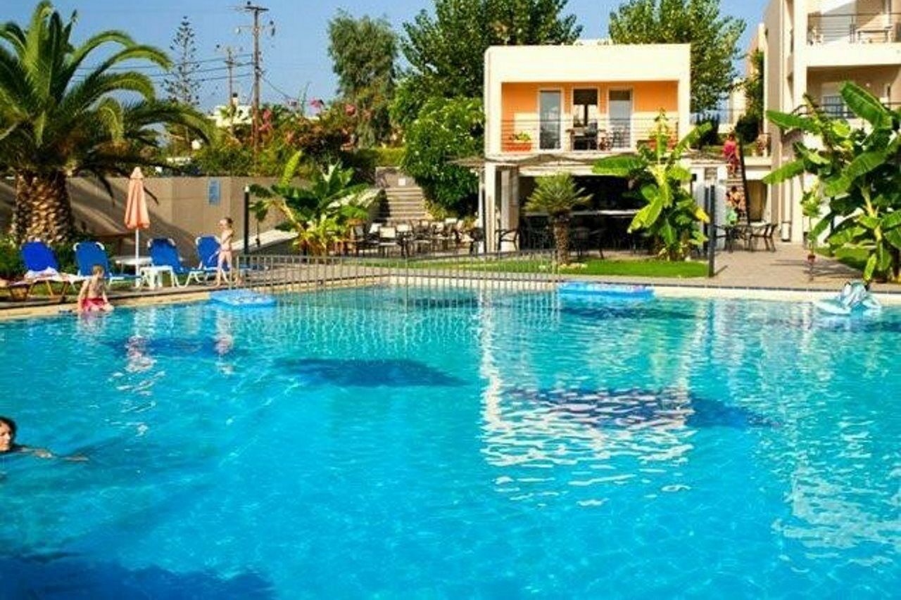 Alfa Hotel Apartments Jeráni Haníon Kültér fotó