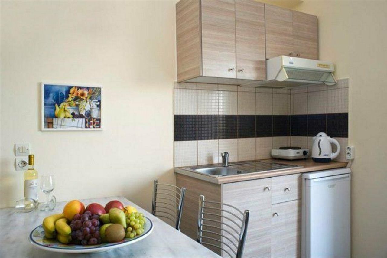 Alfa Hotel Apartments Jeráni Haníon Kültér fotó
