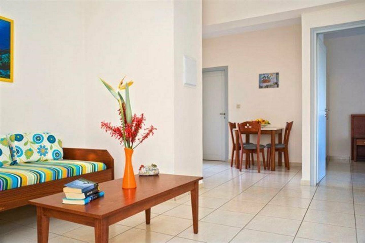 Alfa Hotel Apartments Jeráni Haníon Kültér fotó